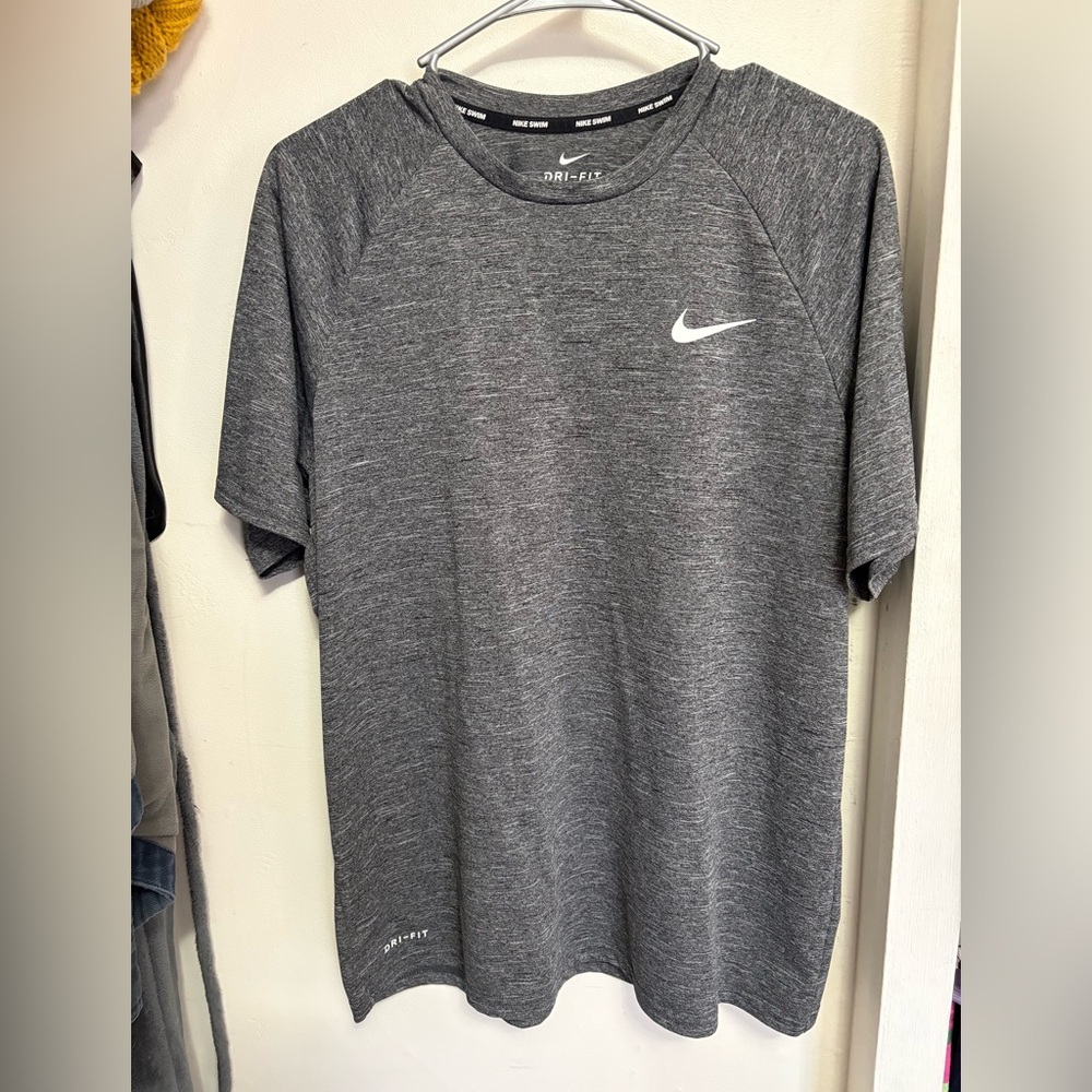 Nike Men's Heather Gray Dri-FIT Tee